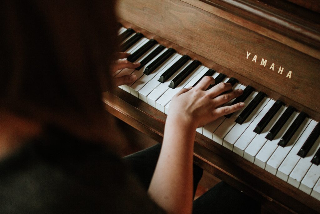 How To Master The Piano From The Comfort Of Your Home
